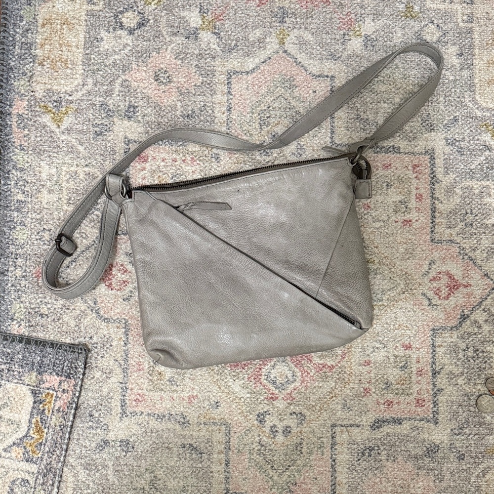 100% Leather Rock Paper Scissor Chic Gray Crossbody/Shoulder bag